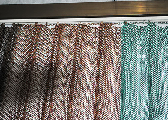 建築3mmの開きの滝のコイルの飾り布の天井のためのアルミニウム装飾的な網のカーテン