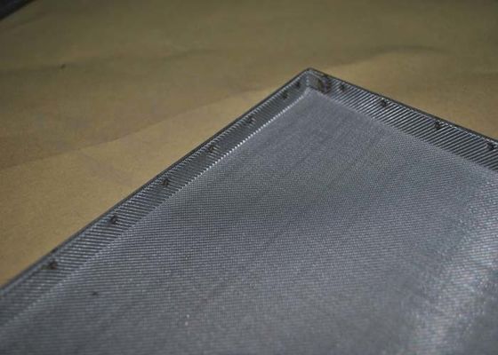 高温抵抗力がある焼くための1-1.5mmのステンレス鋼の金網のケーブル・トレー