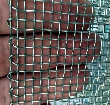 120ミクロンの良いステンレス製のGavanizedの鋼鉄あや織りワイヤー フィルタ・ガーゼの網ロールは1つの100マイクロ316人の海兵隊員の等級6X6 10をふるう
