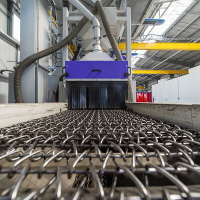 Wire Mesh Conveyor Belt chain driven metal mesh belt with conventional weave offering unobstructed openings for product transfer