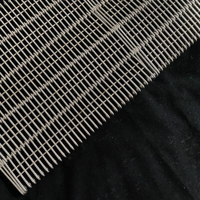 良い価格 食品級 不鉄鋼 304 メタル コンベヤーチェーン ワイヤーメッシュ 目リンク コンベヤーベルト ビスケット オーブン パン屋 焼却 オーブン トンネル 冷却 オンライン